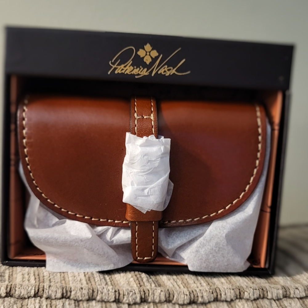 🎁Patricia Nashed Boxed Leather Mini Torri Wallet with Key Fob Bag Charm - Picture 6 of 14